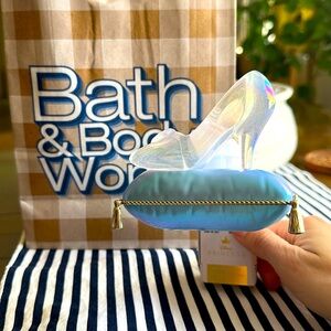 Bath and Body Works 🩵 👑 🏰 Cinderella Adjustable Wallflowers Nightlight